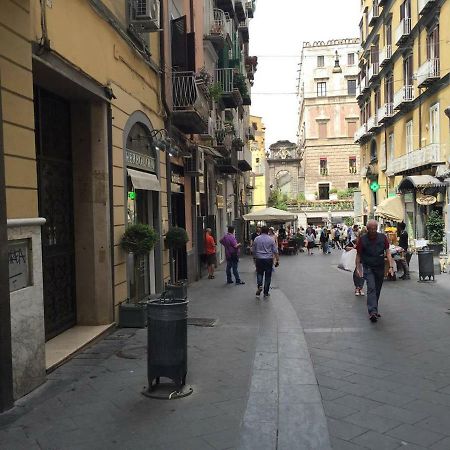 Appartamentino 116 Via Chiaia Napoli Bagian luar foto